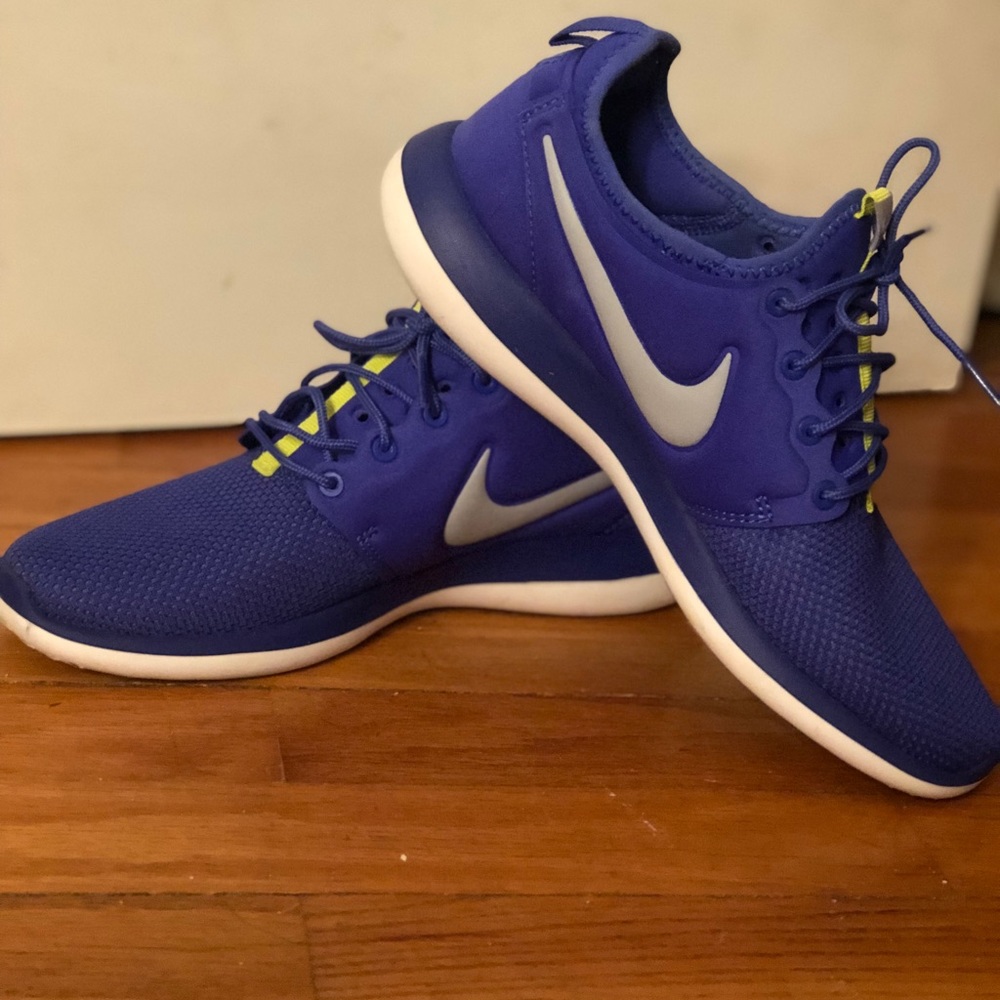 Nike Running Shoe Fits Women’s 8